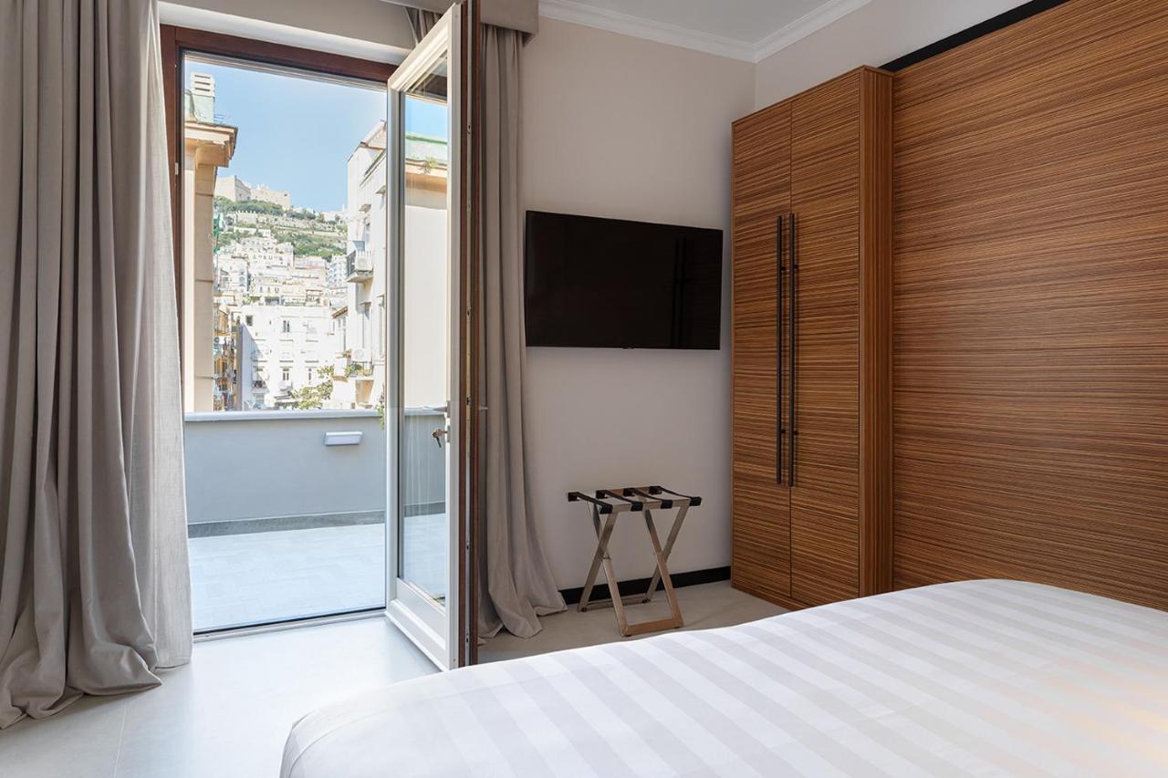 Hotel Poerio 25 Boutique Stay 那不勒斯 外观 照片